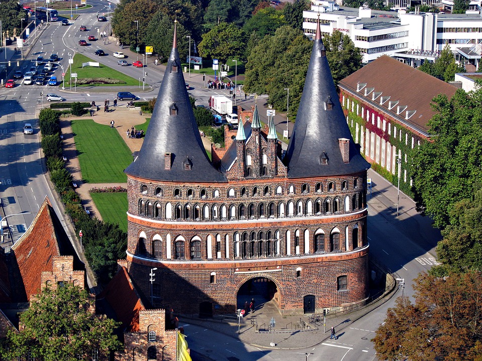 Pemandangan Brick Gothic di Lübeck