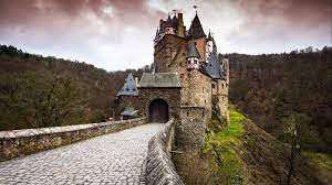 Destinasi Wisata Sejarah Misteri Kastil-Kastil di Jerman